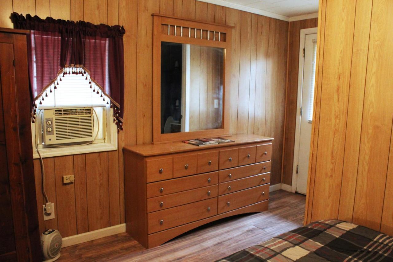 לינה וארוחת בוקר Isabel Berry Creek Cabins מראה חיצוני תמונה