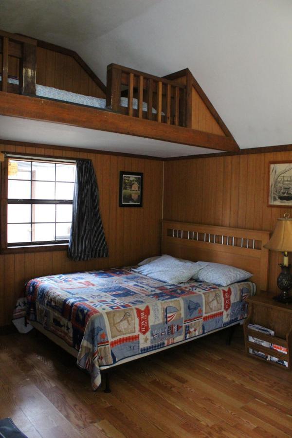 לינה וארוחת בוקר Isabel Berry Creek Cabins מראה חיצוני תמונה