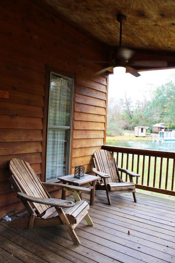 לינה וארוחת בוקר Isabel Berry Creek Cabins מראה חיצוני תמונה