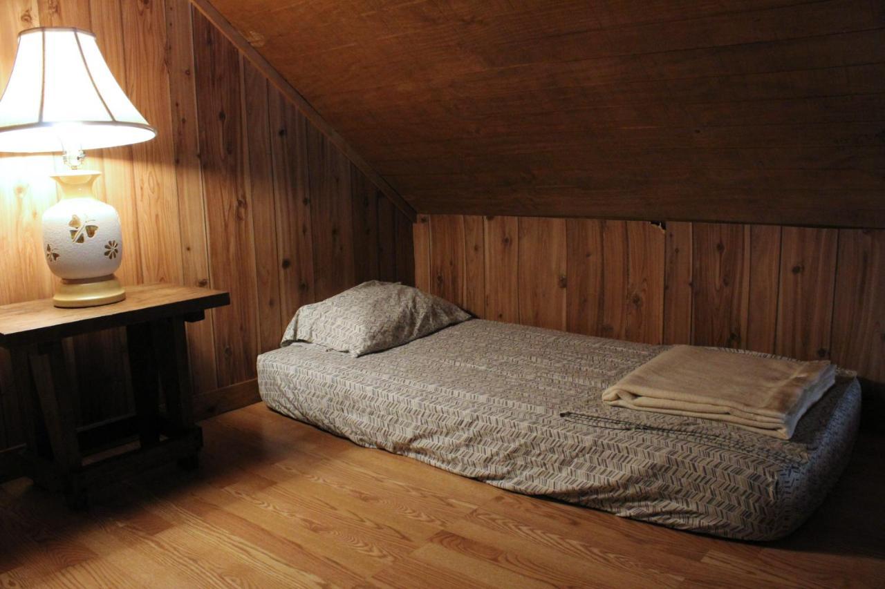 לינה וארוחת בוקר Isabel Berry Creek Cabins מראה חיצוני תמונה